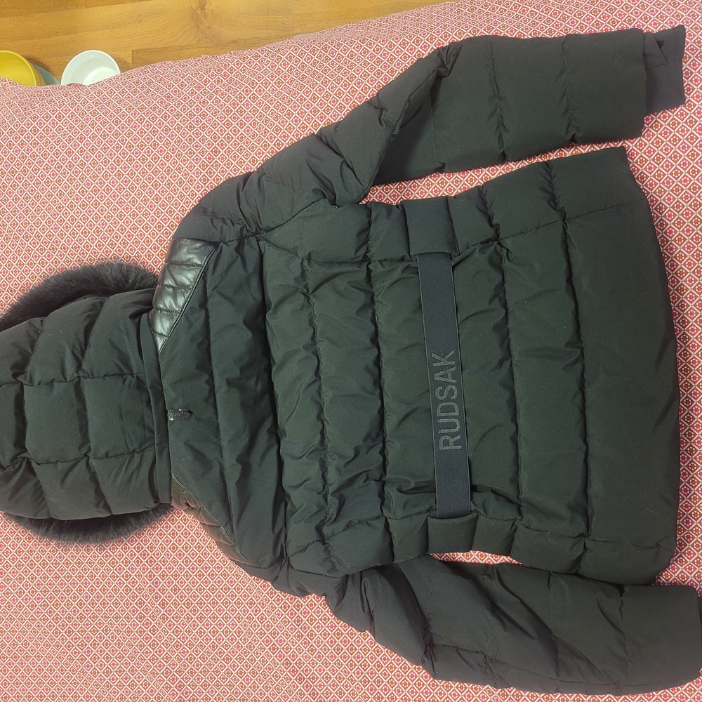 Rudsak Women's Black Ski & Snow Jacket - Picture 2 of 3